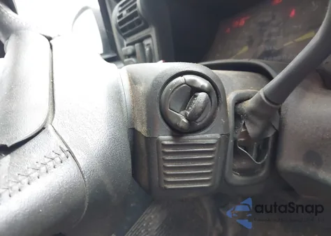 1996 Chevrolet S Truck S10 из США, поврежденный, VIN 1GCDT19W3T8136442